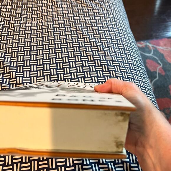 Stephen King Bag of Bones a Novel. Hardcover 1998 Edition. Damage - Picture 4 of 5